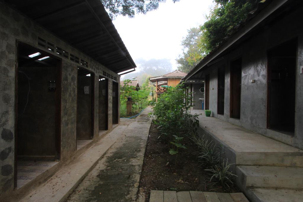 Chiang Dao Story Camp Hotel Exterior photo
