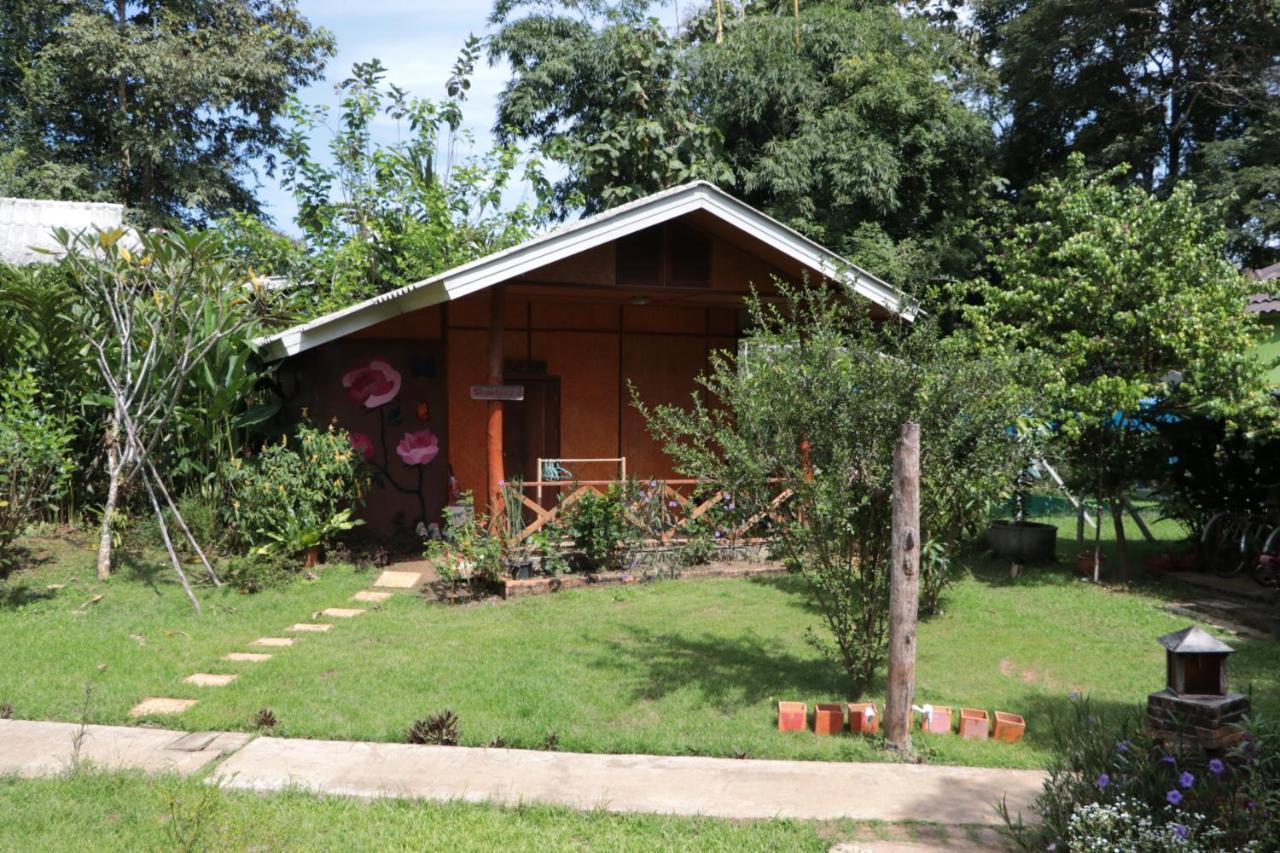 Chiang Dao Story Camp Hotel Exterior photo