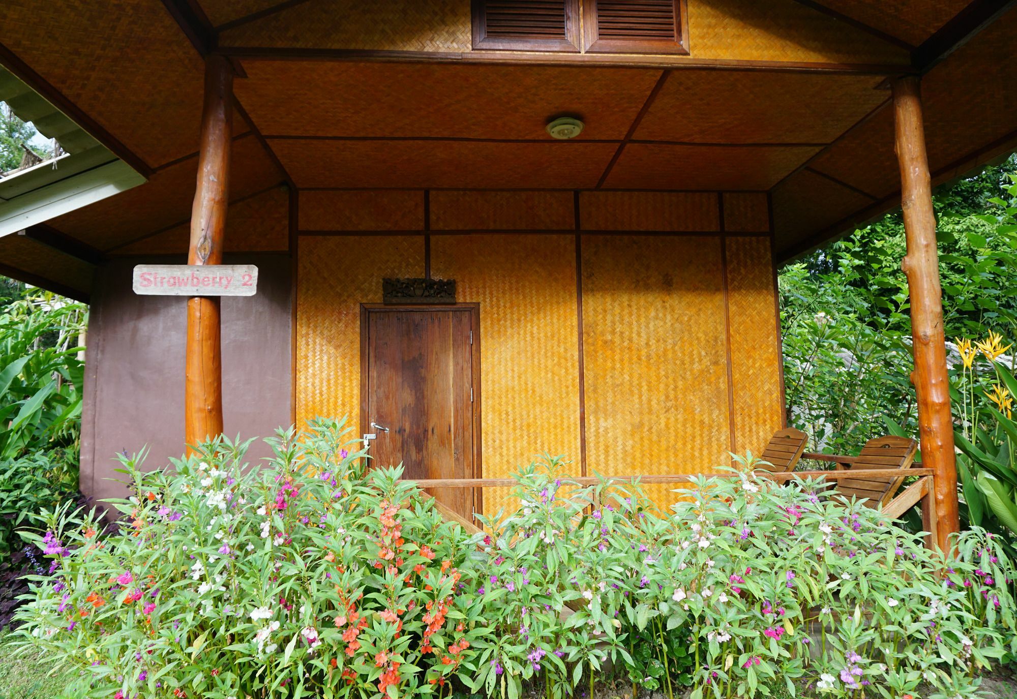Chiang Dao Story Camp Hotel Exterior photo